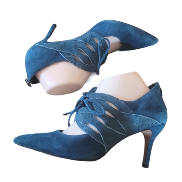 Isola Wedgewood Blue Suede Leather Snake‎ Print Lace-Up Victorian Heel - Picture 1 of 6